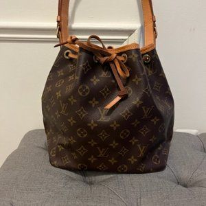 Authentic Louis Vuitton Bucket Bag